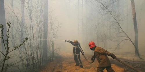 Incendiu la Cernobîl Ucraina FOTO EPA-EFE / Yaroslav Yemelianenko
