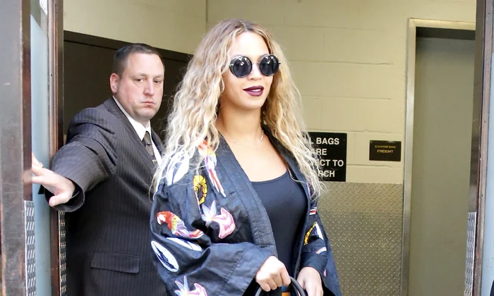 Beyoncé Knowles sort de l'hôtel Greenwich à New York jpeg