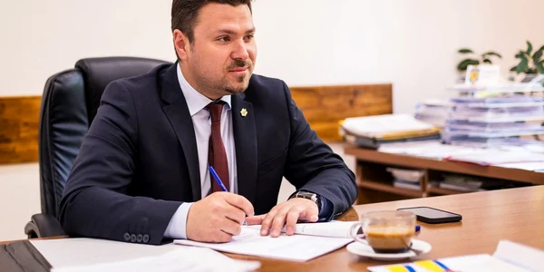 bogdan loghin pnl jpg