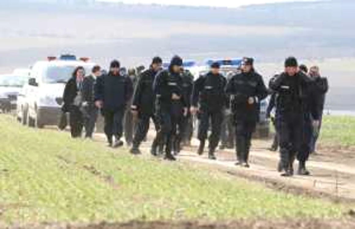 Poliţiştii şi jandarmii au căutat-o zile întregi pe Luminiţa Călin