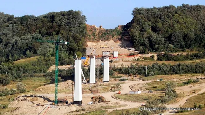 Construcţia va fi finalizată până la sfârşitul acestui an                             FOTO www.skyscrapercity.com
