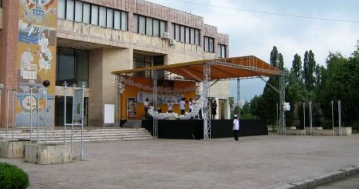 Spectacolul va avea loc la Casa Tineretului din Turnu Severin