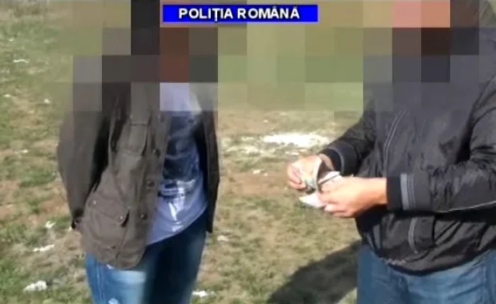 Una dintre prostituatele audiate a fost surprinsă «în acţiune» într-o maşină.