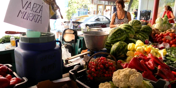Producători din tot judeţul vor veni în week-end la Mioveni