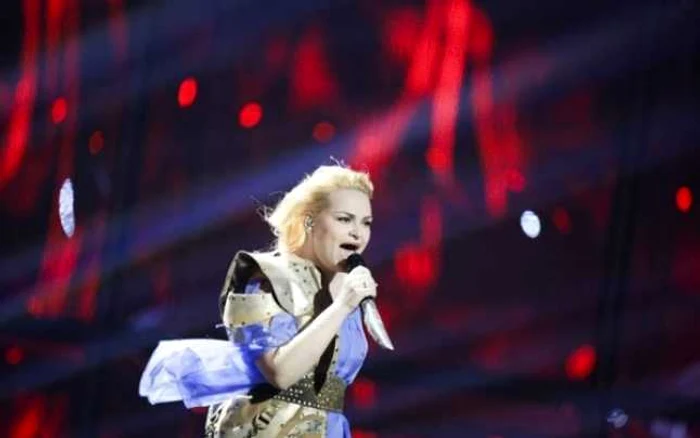 Cristina Scarlat, două femei în una, pe scena Eurovision