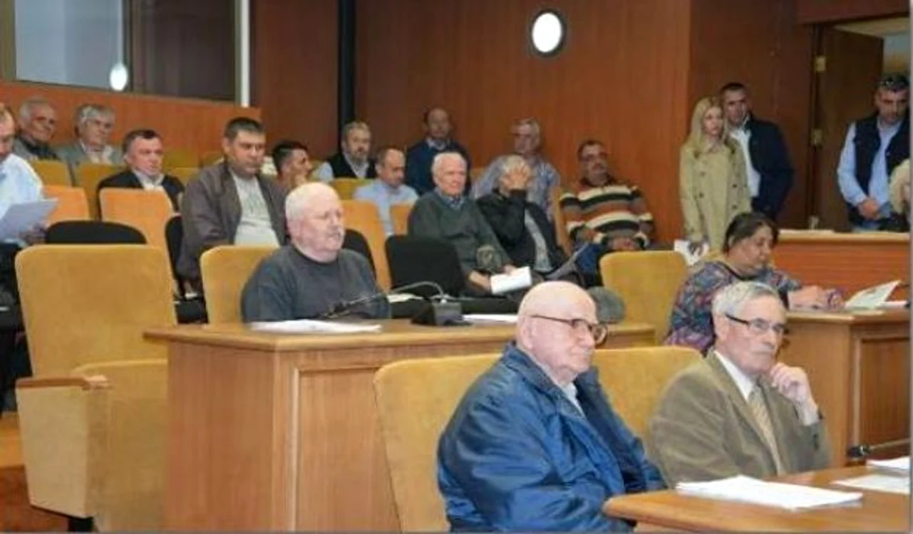 Cetăţenii, la discuţii la Primărie FOTO Facebook/PMC
