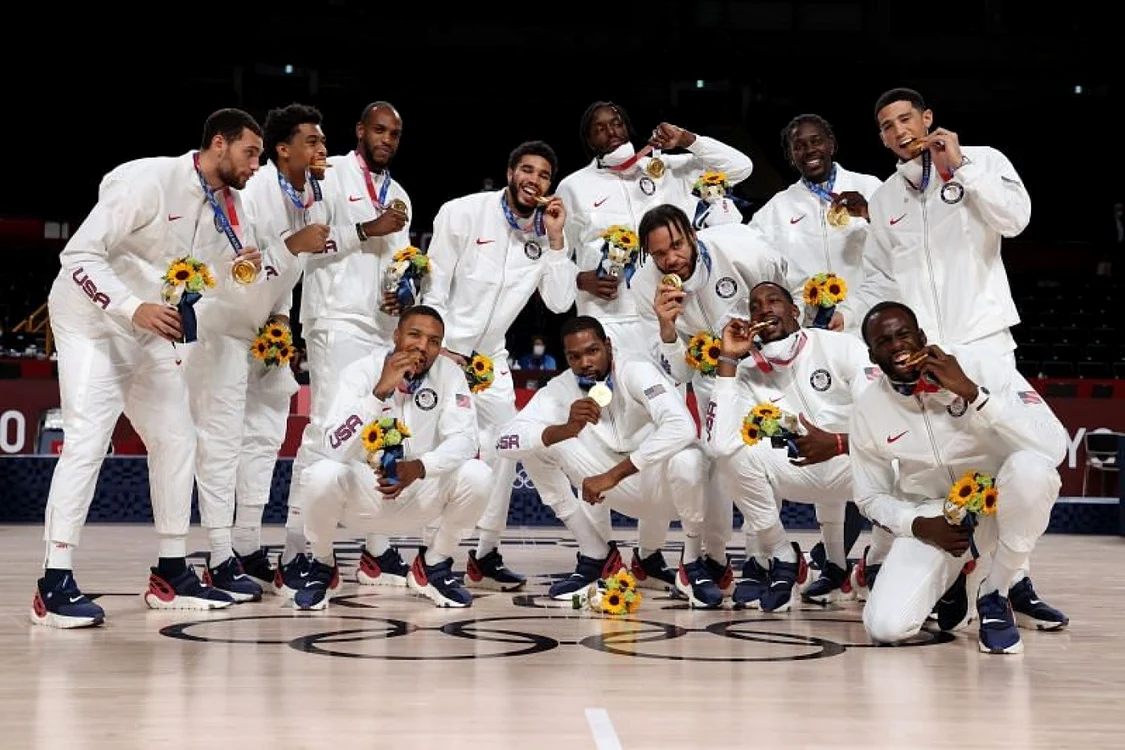 Dream Team-ul american a luat aurul olimpic la baschet pentru a 4-a ediţie la rând