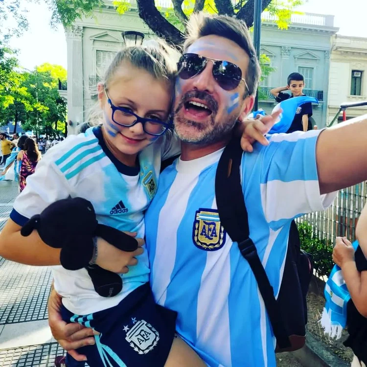 Alejandro Panfil, încântat după victoria Argentinei la Cupa Mondială din Qatar. FOTO: Facebook