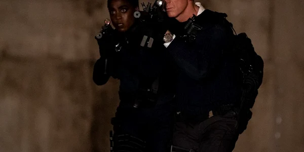 Daniel Craig şi Lashana Lynch - no time to die