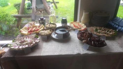 Food hub în sudul Munţilor Făgăraş FOTO Ioan Buciumar