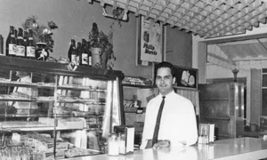 anans pizza greek reporter jpg