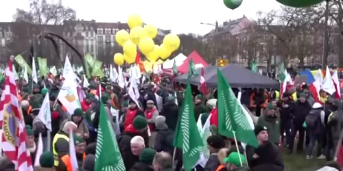 protestul fermierilor din strasbourg foto youtube apt png