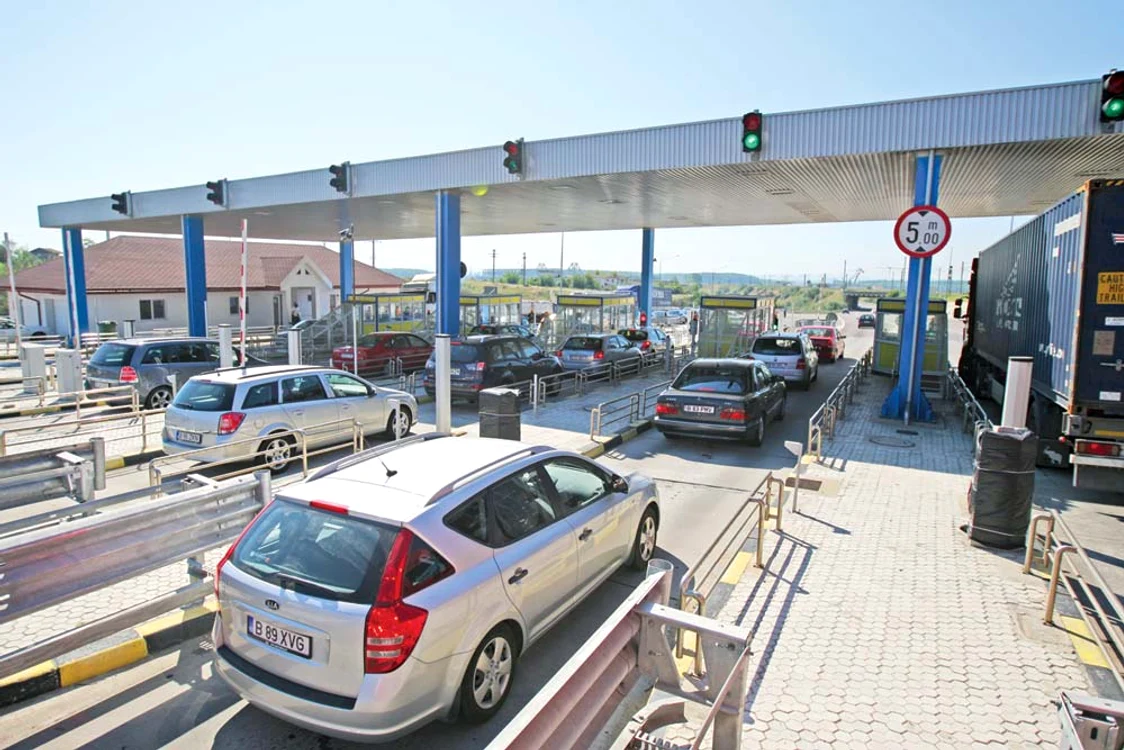 
    Taxa poate fi plătită în benzinării, prin SMS sau la stația de taxare fetești  