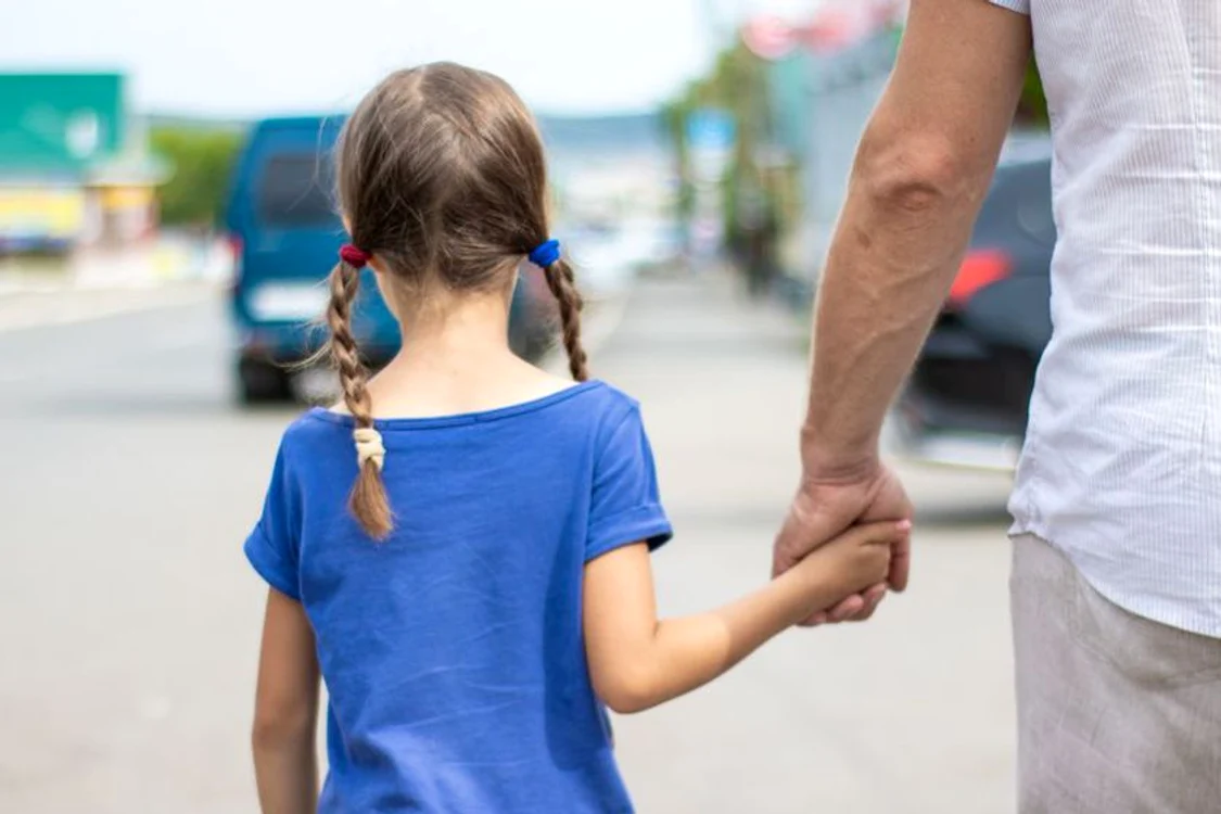 Mulţi au familii, servicii, funcţii, o anumită poziţie socială clickpentrufemei.ro