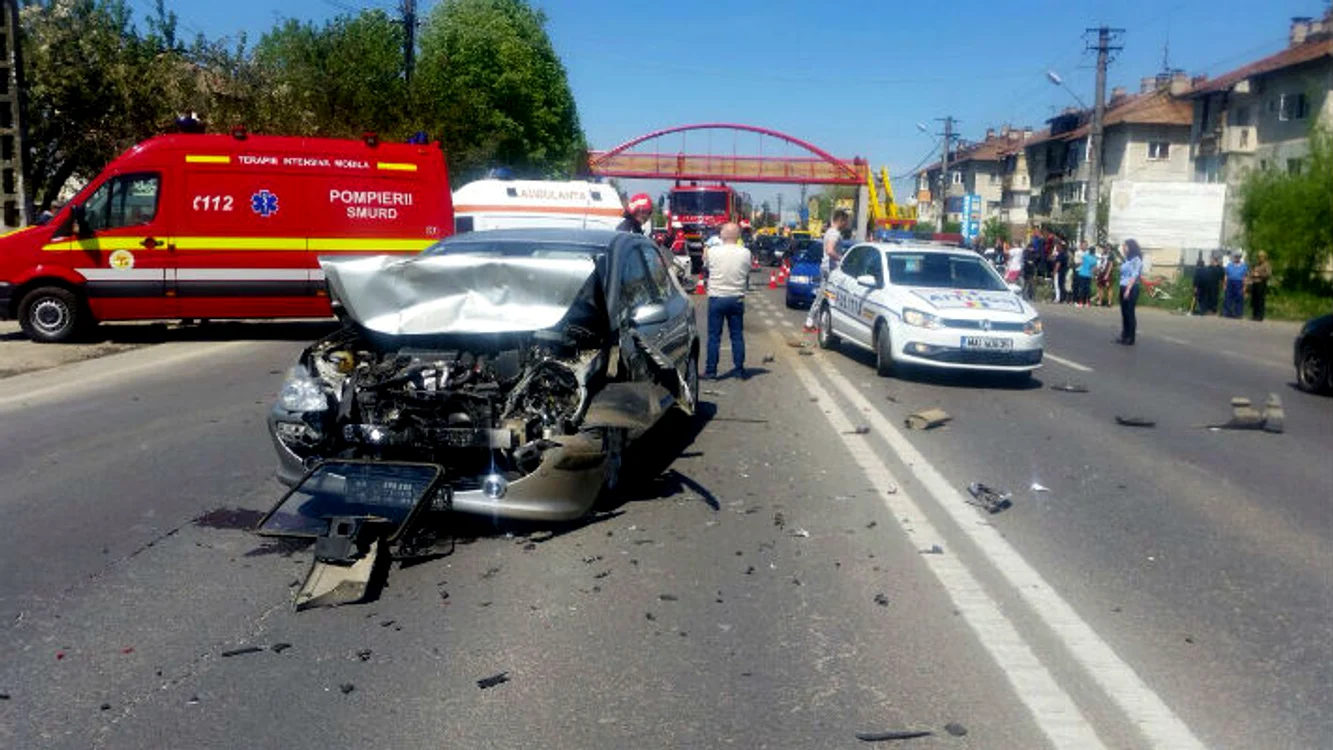 Cinci mașini s-au izbit în Otopeni