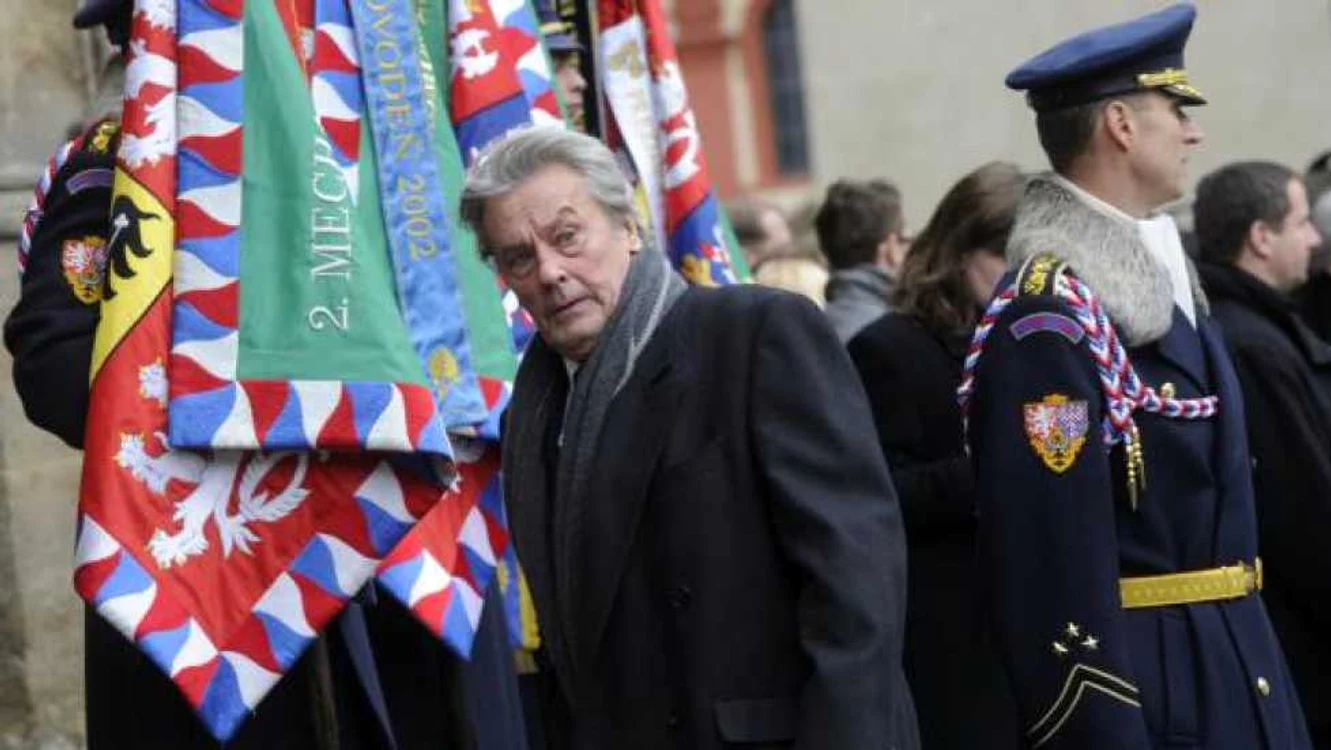 Alain Delon, la funeraliile lui Havel