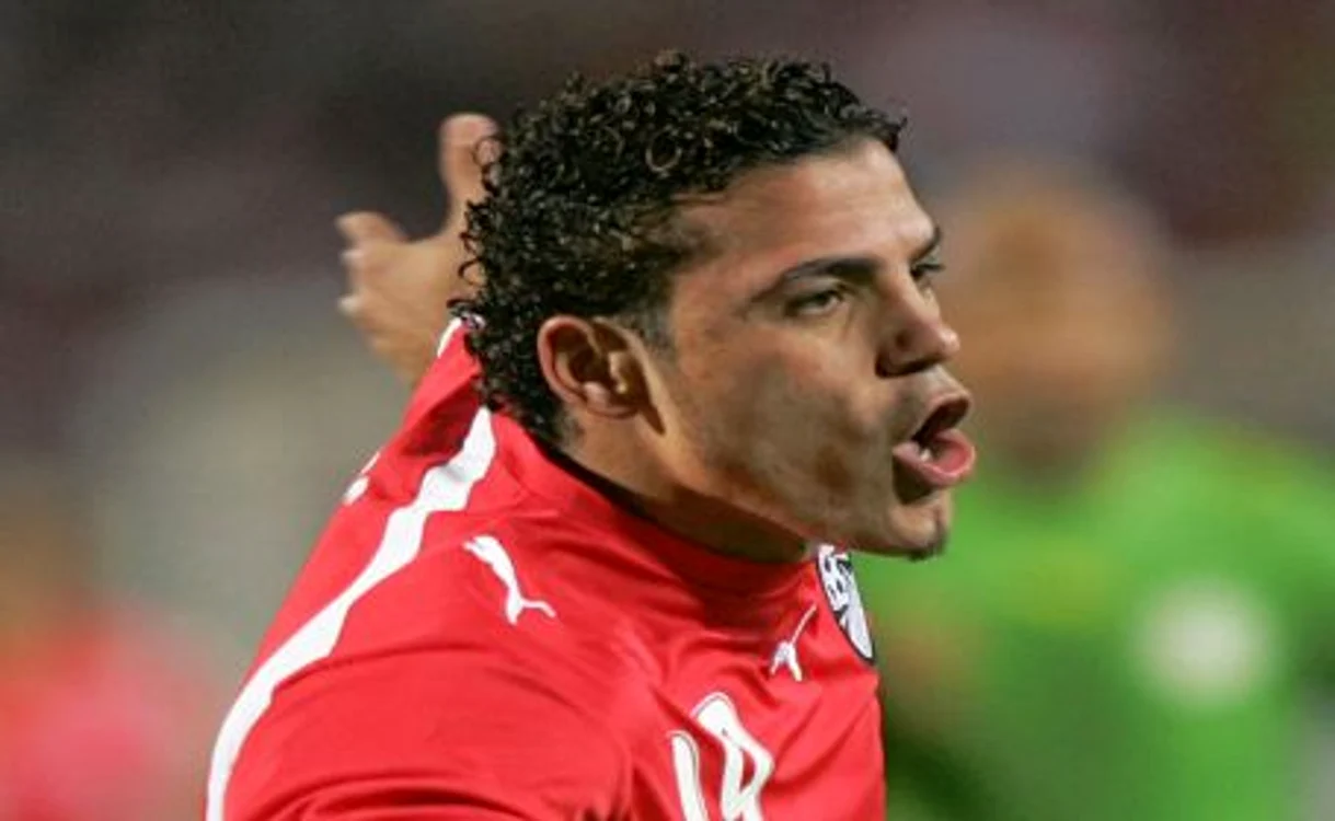 
    Zaki va juca la Hull City  