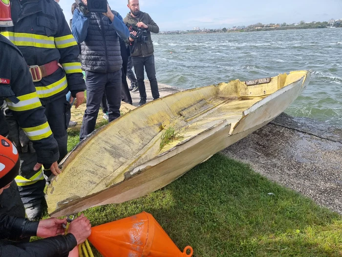 Barca a fost adusă la mal FOTO: ISU Constanța