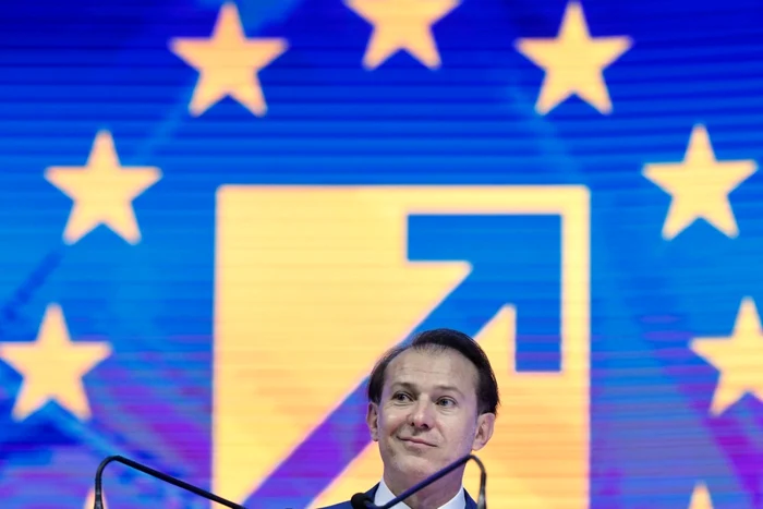 Aş vrea să-l văd pe Marcel Ciolacu cum renegociază la Bruxelles Planul Naţional de Redresare şi Rezilienţă. Negocierile guvernamentale au scos la lumină un politician cu abilităţi de mediator
