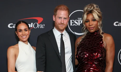 Meghan Markle Prințul Harry și Serena Williams GettyImages 2161692638 jpg