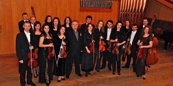 Spectacolul îi va avea ca invitaţi pe Maria Florea la vioară şi pe Mihai Grosu la acordeon iar ca dirijor pe Cristian Florea