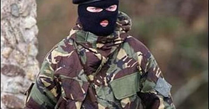 Irlanda de Nord: Operaţiune de amploare a poliţiei împotriva IRA