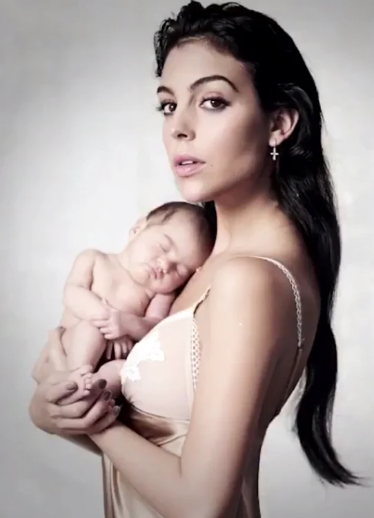 georgina rodriguez 3 png