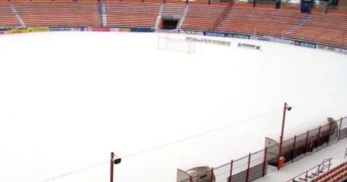 Ninsoarea a acoperit complet stadionul Ceahlăul