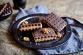Sendvisuri de biscuiti cu crema de nuca  Sursa foto shutterstock 1035678472 jpg