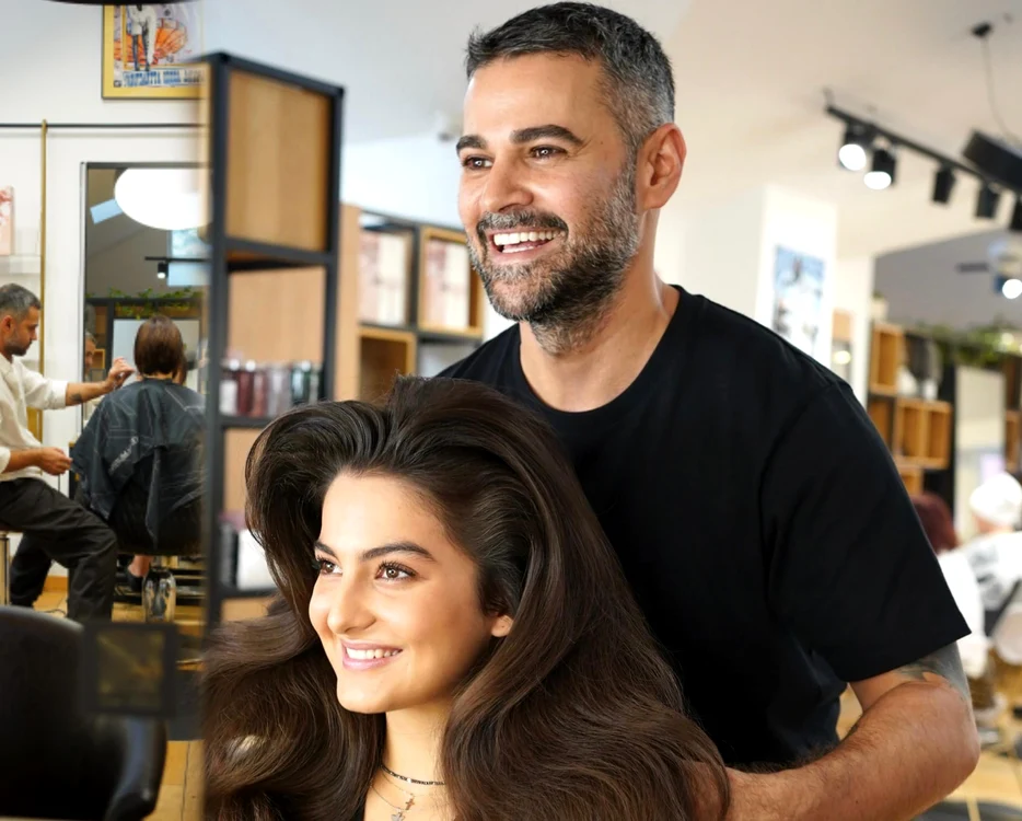 Hairstylist-ul George Soare / foto: Click!