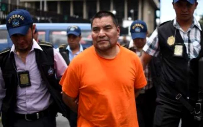 Fostul militar Santos Lopez, dus în arest FOTO AFP