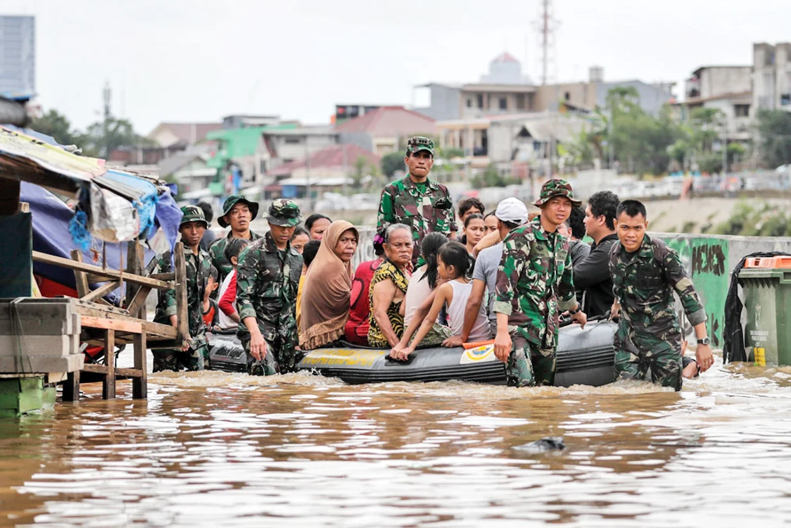 Indonezia - Jakarta, Indonezia, a fost  grav afectată de cantitatea  uriaşă de precipitaţii