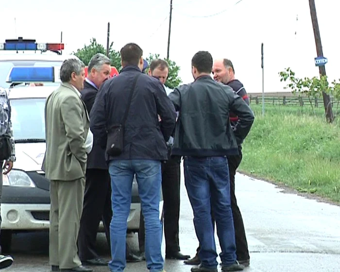 Şoferul maşinii (dreapta) a fost interogat chiar în ziua jafului FOTO captura tv