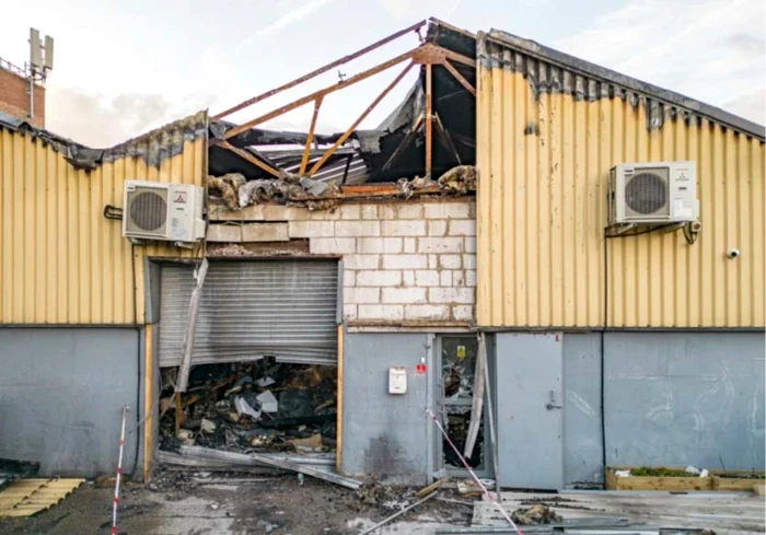 Depozit plin cu bunuri pentru Ucraina, incendiat FOTO: Poliția Metropolină din Londra