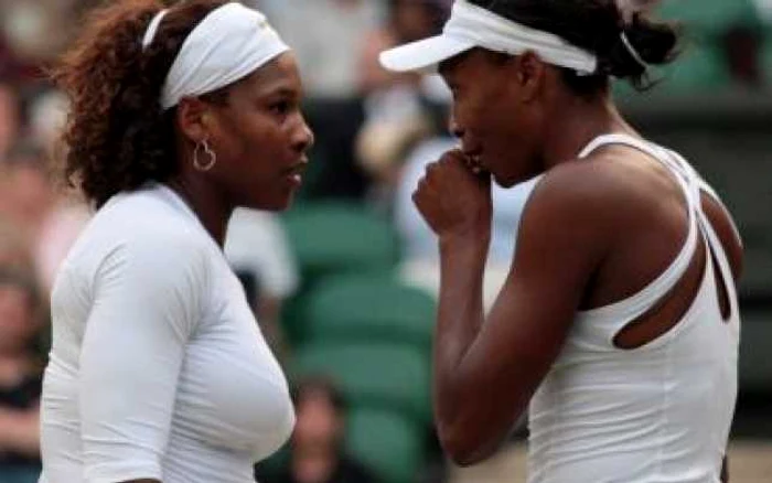 TENIS: Surorile Williams investesc într-o echpă de fotbal american