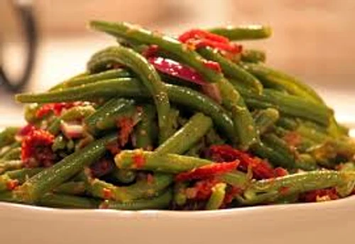 mancare de pastai verzi cu carne jpeg