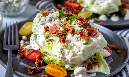 salata sos branza shutterstock 1667458717 jpg