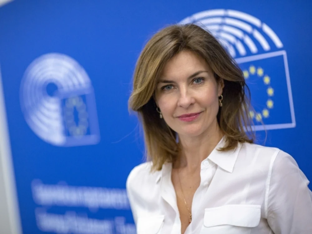 Parlamentul European i-a ridicat imunitatea eurodeputatei Alessandra Moretti în ancheta „Qatargate”