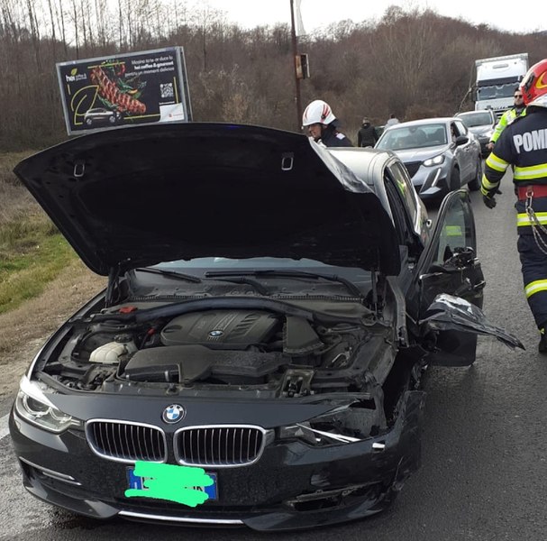 Valea Oltului, paralizată în urma unui accident produs în Călimănești. Trafic alternativ sau deviat 