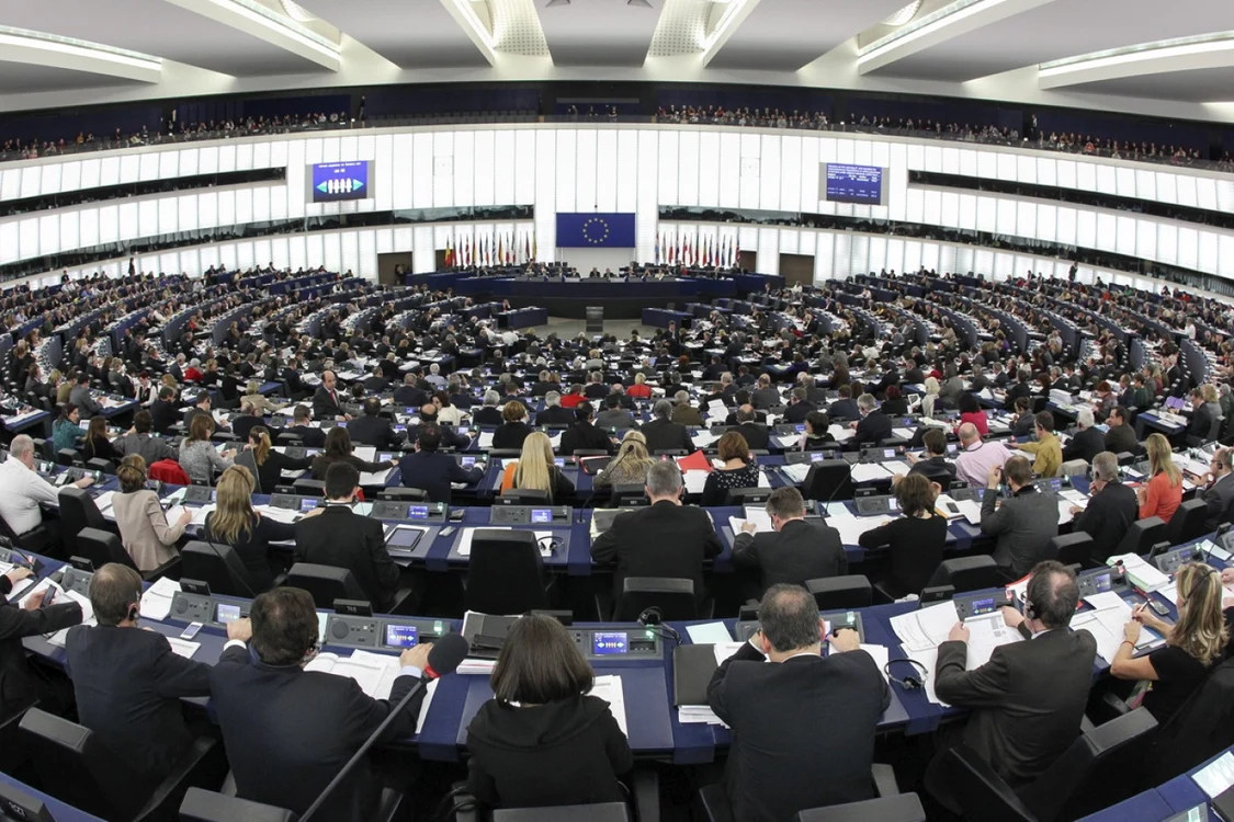 Doi eurodeputaţi germani susţin că Guvernul de la Bucureşti a împiedicat intrarea României în Schengen