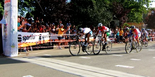 Ioannis Tamuridis a câștigat la sprint ultima etapă din Turul României * Foto: Marian Burlacu