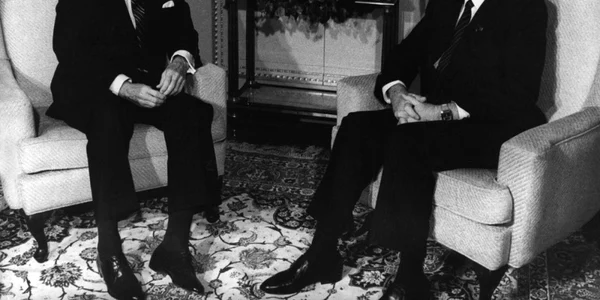 Ronald Reagan si Mihail Gorbaciov la Conferinta de la Geneva FOTO EPA-EFE