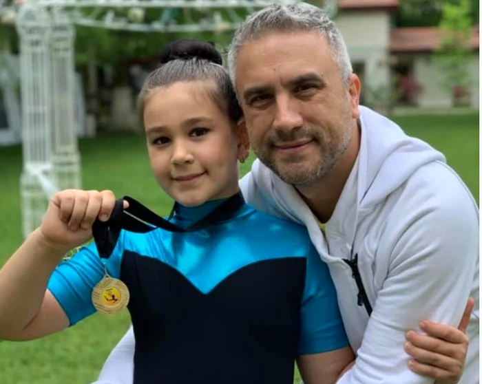 Zoli atoth se mândrește cu fiica luiFoto: arhivă personală