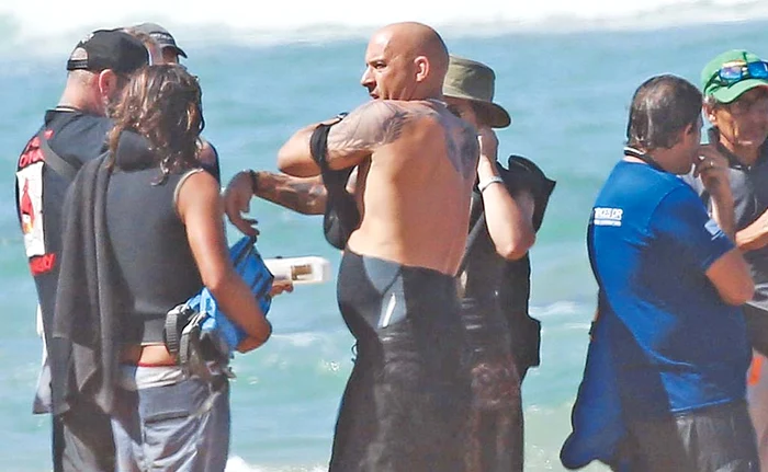 
    Vin Diesel a fost surprins recent cu ditamai burdihanul pe platoul de filmare  
