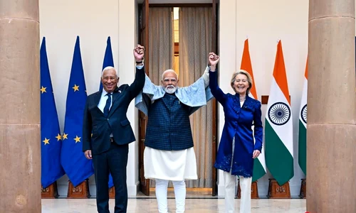 P 068826 00 55 02 HIGH 467725 jpg