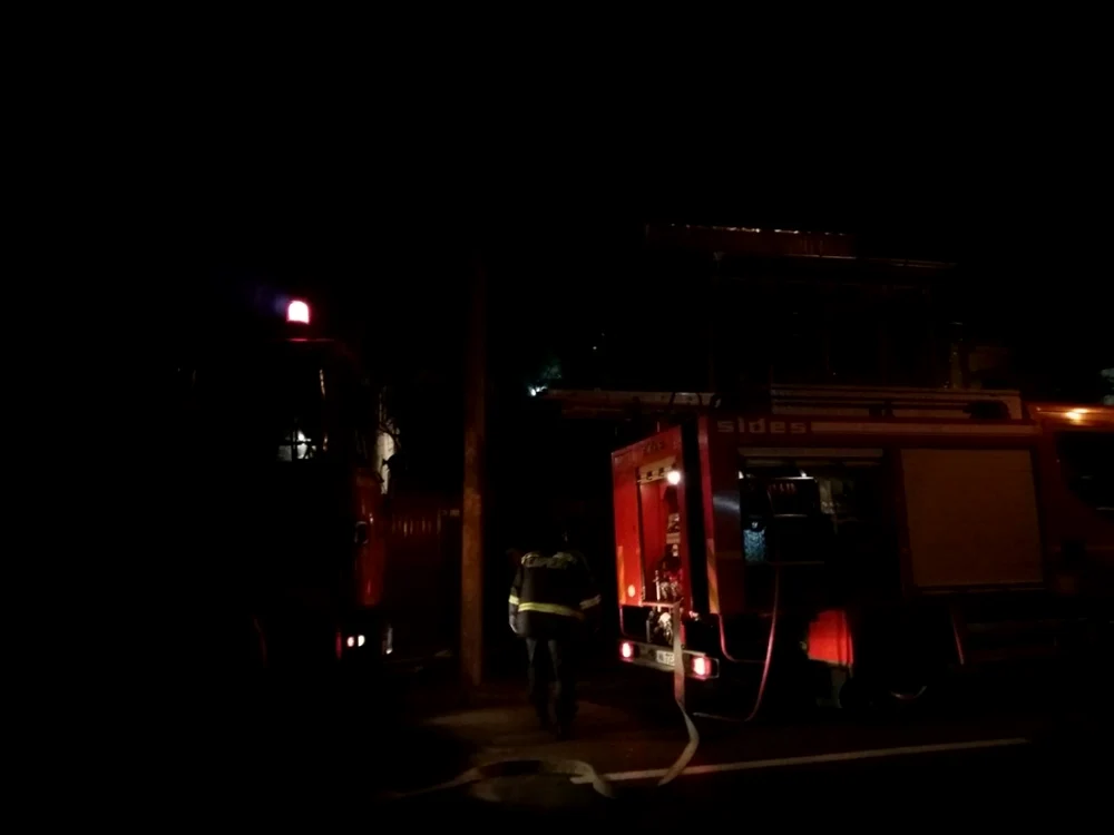 Incendiul a fost stins după trei ore