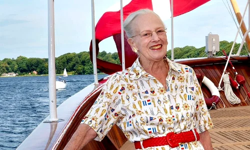 Regina Margrethe a II a a Danemarcei, cel mai longeviv monarh danez   Keld Navntoft, Casa Regala (1) jpg