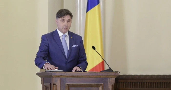 Viorel Ilie a fost investit in functia de ministrul pentru relatia cu parlamentul FOTO Inquam Photos / Octav Ganea