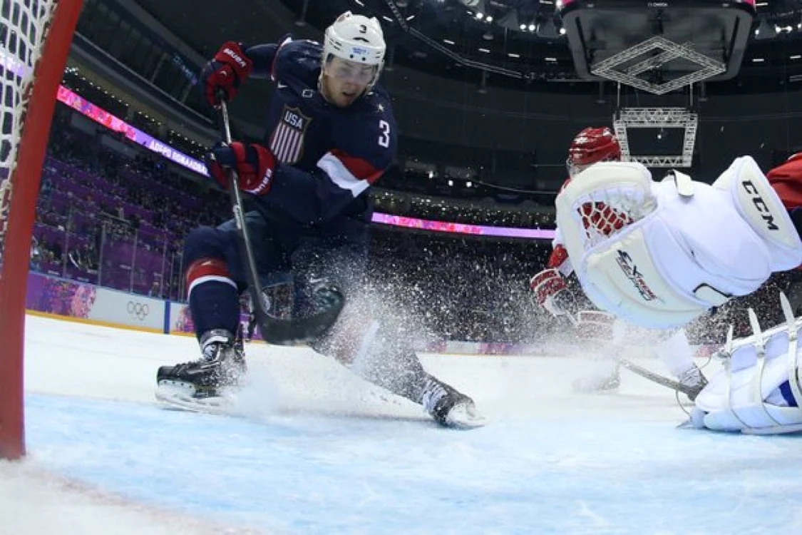 Patinoarul olimpic din Braşov începe să-şi arate utlitatea FOTO Adevărul