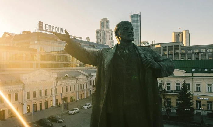 Statuia lui Lenin din Ekaterinburg (foto: pexels.com)